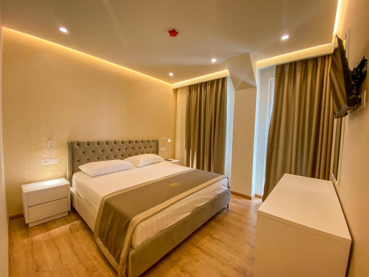 Red Hill Hotel Tirana Exterior foto